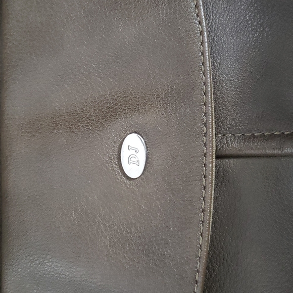 Olive green David Jones purse guc - Picture 2 of 6